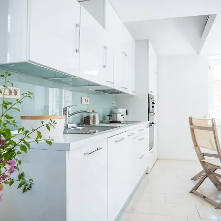 Luxury With Large Rooftop Terrace And Pool Villa *