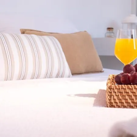 Luxury With Large Rooftop Terrace And Pool Villa *