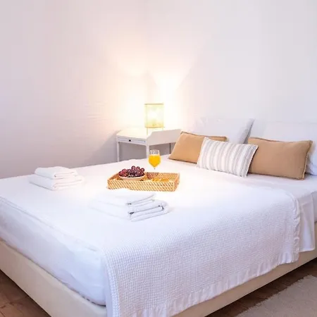 Luxury With Large Rooftop Terrace And Pool Villa